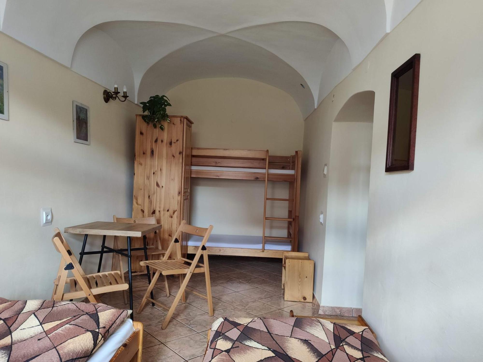 Apartamenty I Pokoje Goscinne "Wacus" Srebrna Góra Exterior foto