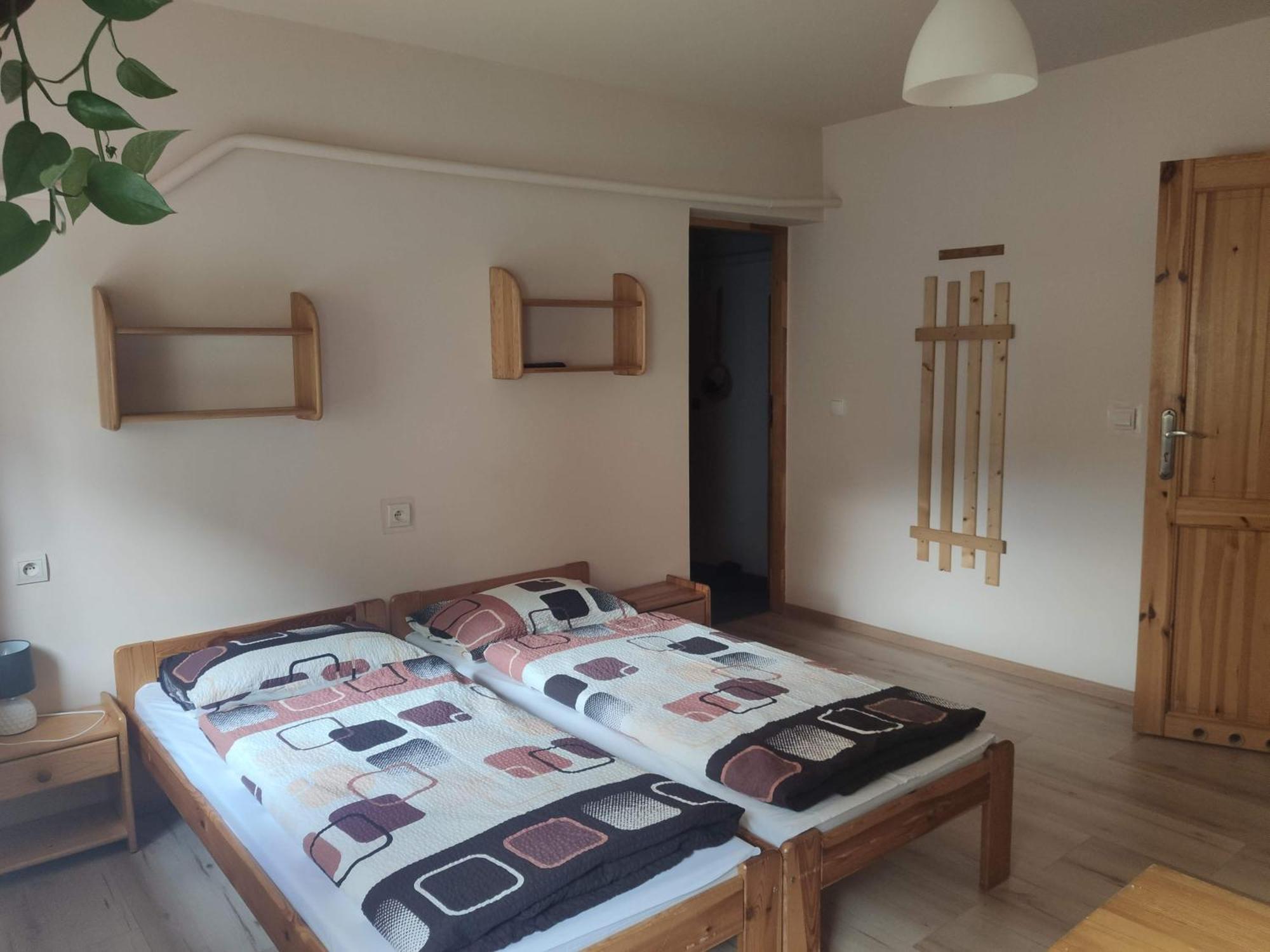 Apartamenty I Pokoje Goscinne "Wacus" Srebrna Góra Exterior foto